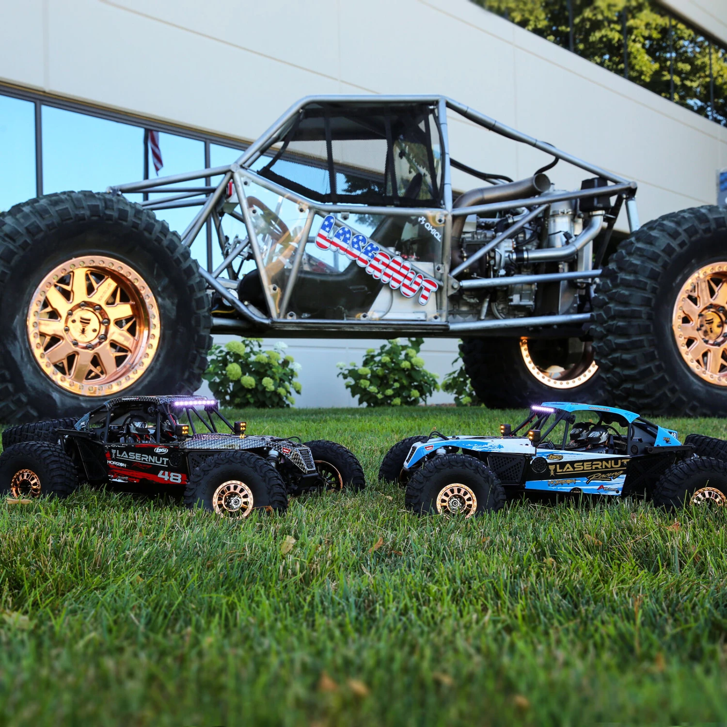Losi 1/10 Lasernut U4 4WD Rock Racer Brushless RTR with Smart and AVC, Blue 25 Losi 1/10 Lasernut U4 4WD Rock Racer Brushless RTR with Smart and AVC, Blue - Image 23